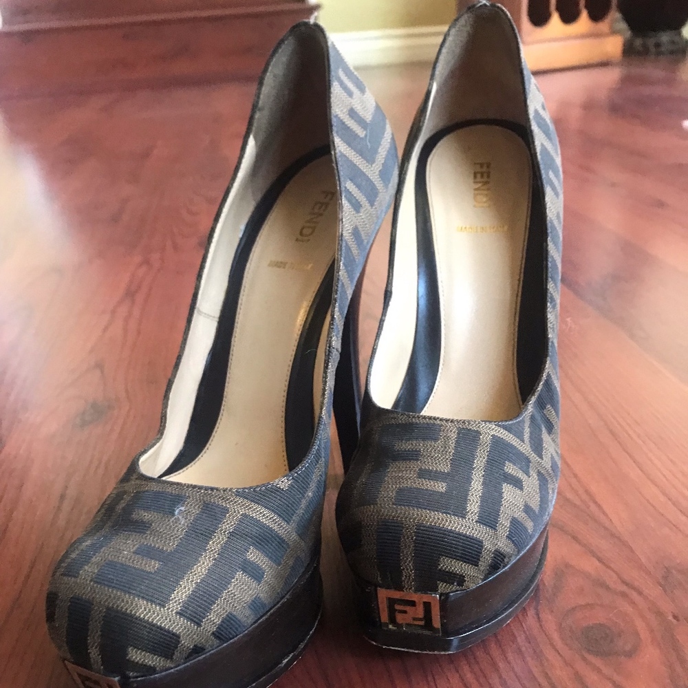 Fendi Zucca Pump